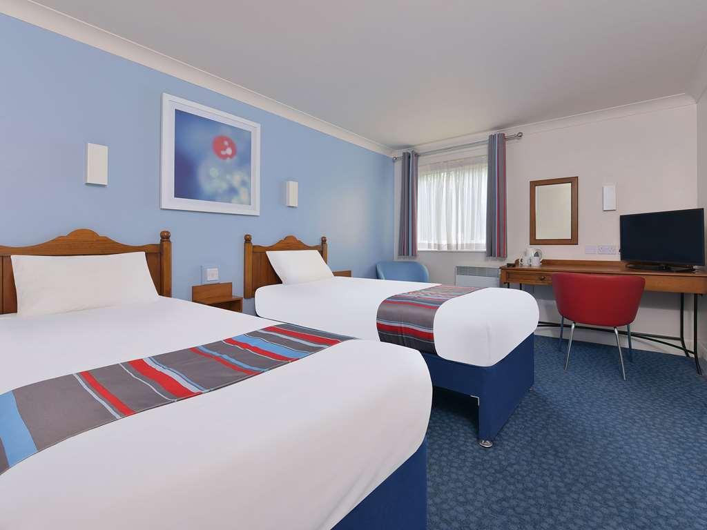 Travelodge Bournemouth Cooper Dean Ruang foto