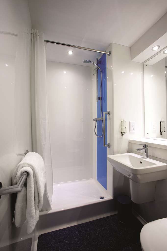 Travelodge Bournemouth Cooper Dean Ruang foto