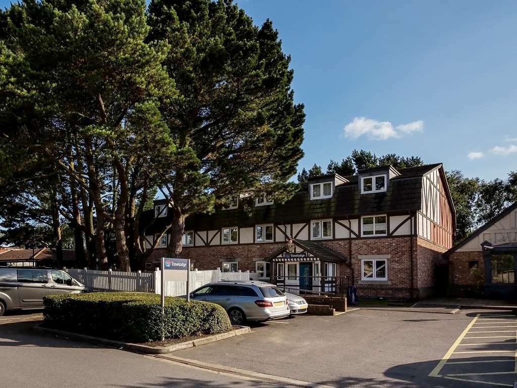 Travelodge Bournemouth Cooper Dean Bagian luar foto
