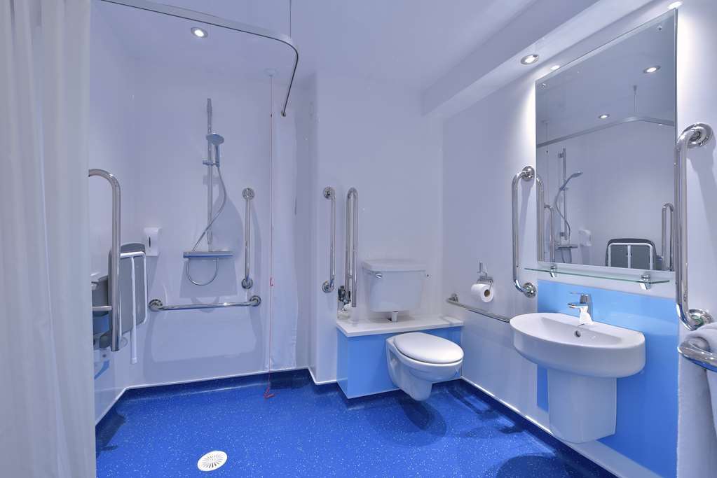Travelodge Bournemouth Cooper Dean Ruang foto